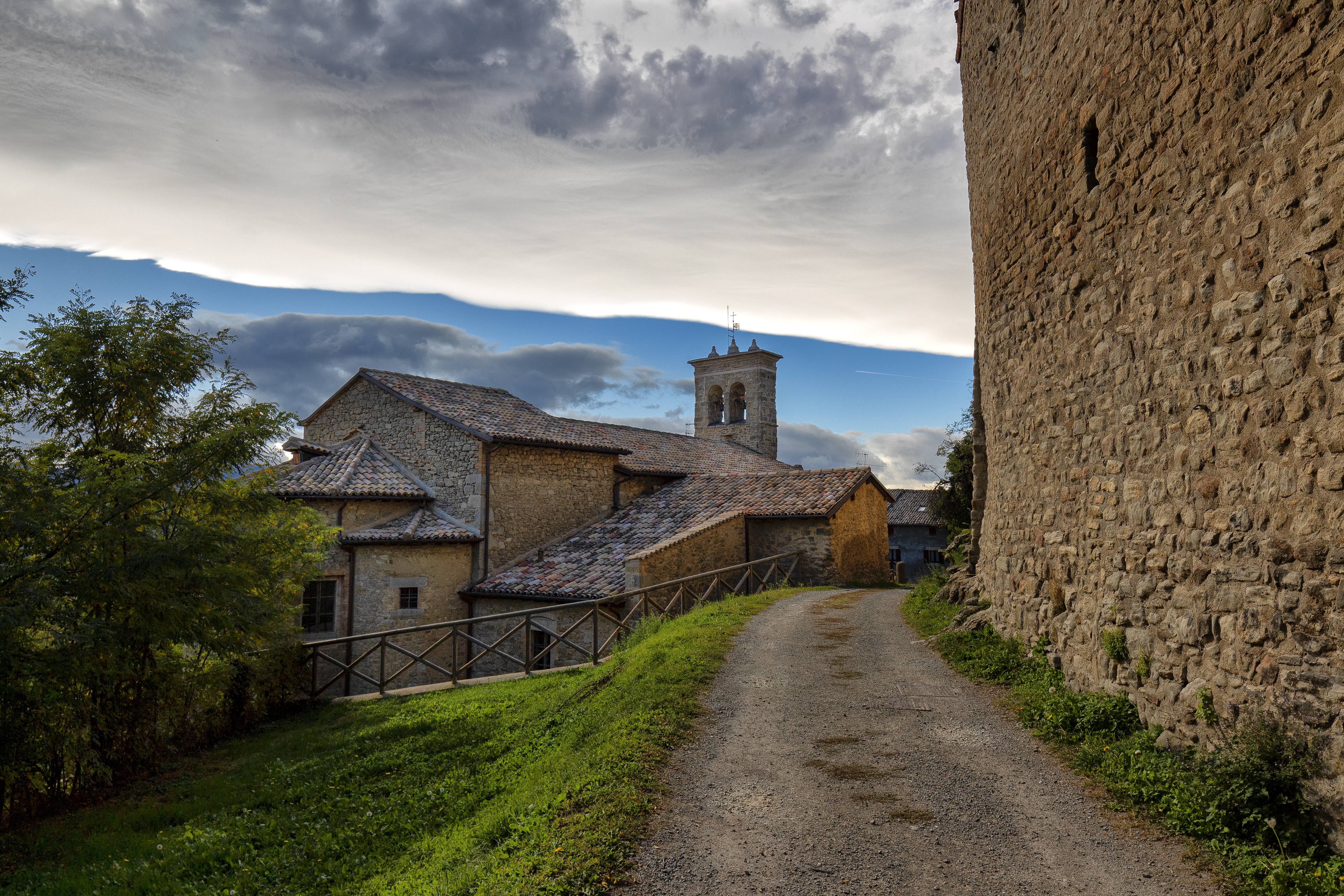 Pavullo, Castello di Montecuccolo, ph. Nacchio Brothers (2).jpg